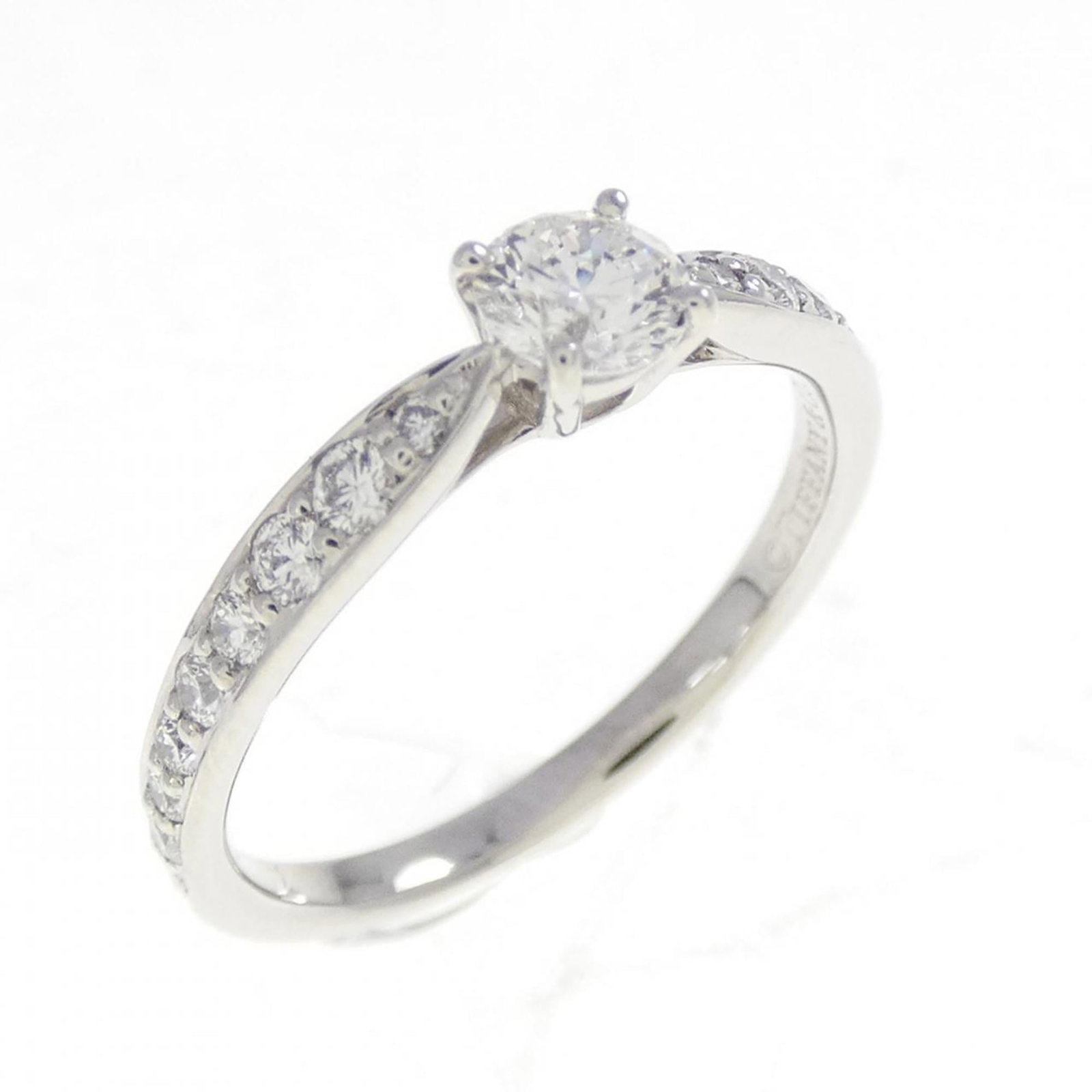 Tiffany platinum ring band: Tiffany platinum ring band Platinum ring band from Tiffany, featuring a diamond stone weighing 0.22 carats and available in US size 3.5 and Japanese size 6.5. This piece showcases the luxurious feel