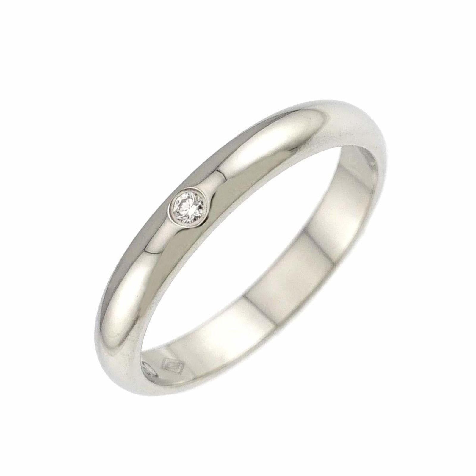 Ring from Cartier: Ring from Cartier Platinum band ring from Cartier, featuring a diamond stone and measuring 44 US size. The ring boasts a sleek design with a width of 2.5mm, weighing 2.5g. Its platinum purity ensures