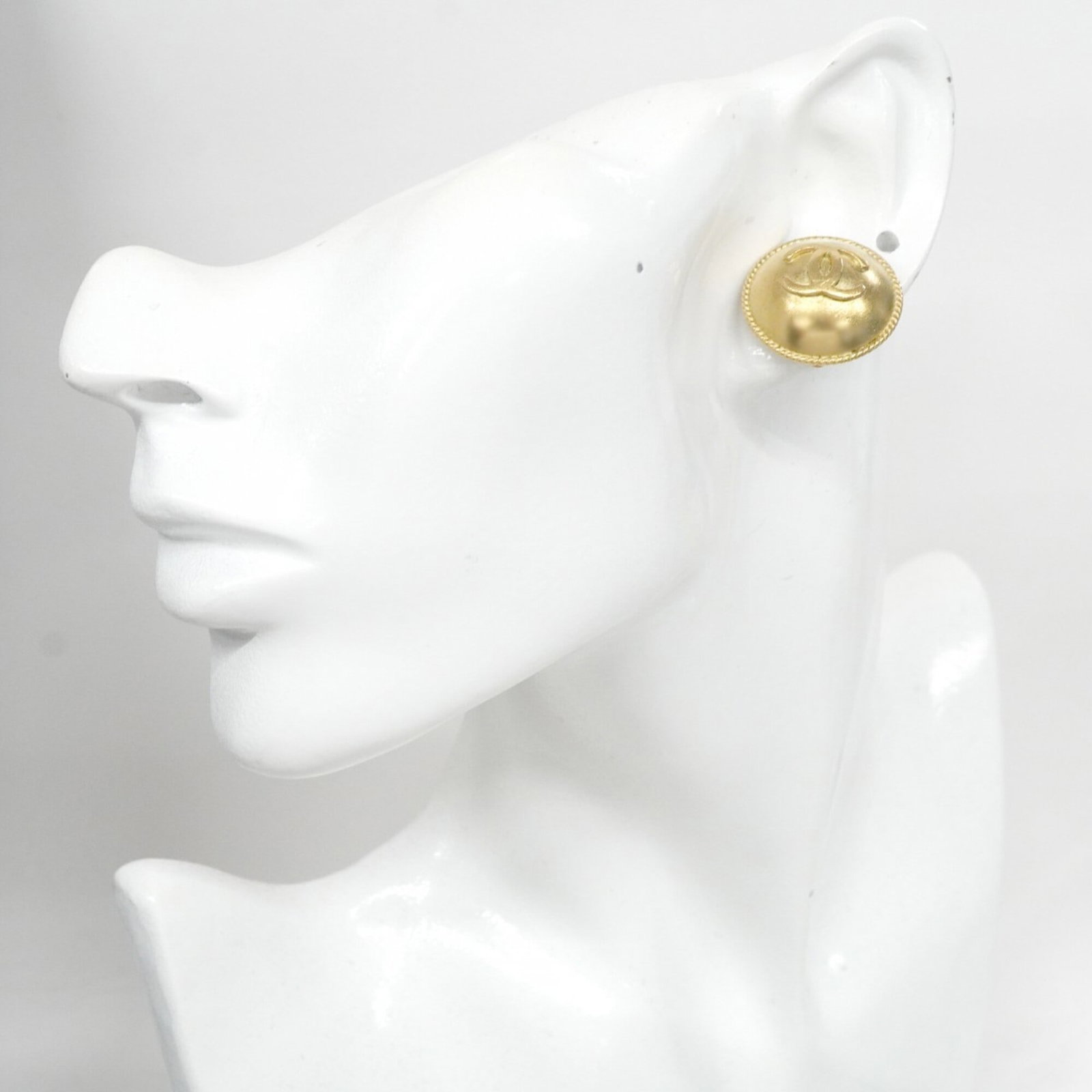 Chanel Clip Earrings Gold Plating - 5