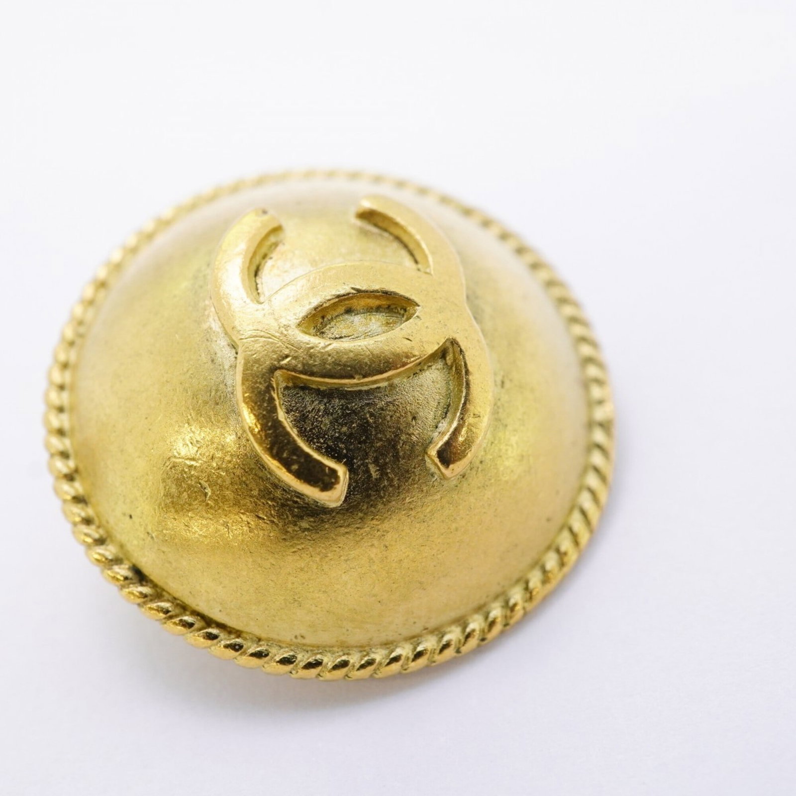 Chanel Clip Earrings Gold Plating - 7