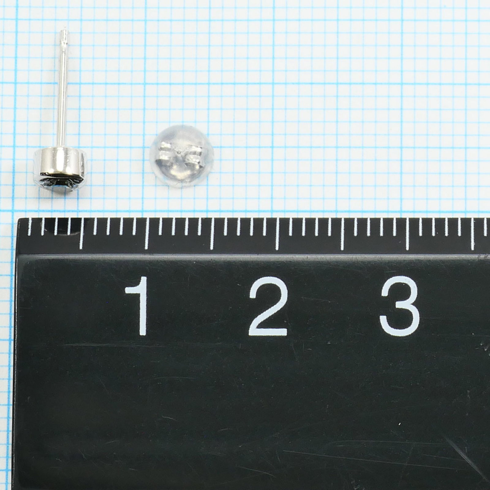Platinum stud earrings - 3