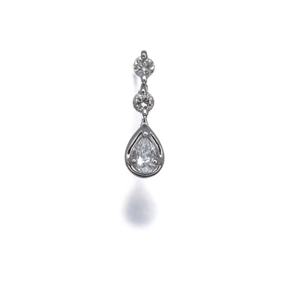 Diamond 0.20Ct 3P Teardrop Drop Single Earring 18K Wg/ Pt 850: Diamond 0.20Ct 3P Teardrop Drop Single Earring 18K Wg/ Pt 850 Single earring drop design featuring a 0.20ct diamond in white gold, set at the end of a delicate teardrop chain. The 18k white gold const