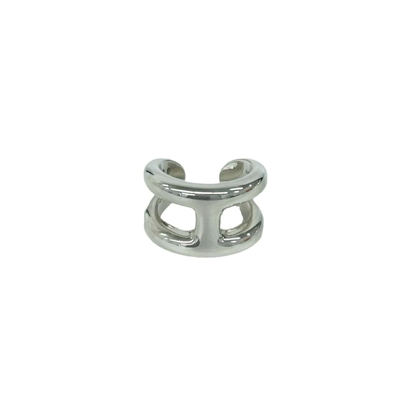 Silver Ring Band Hermes 925: Silver Ring Band Hermes 925 Silver Ring Band Hermes 925 features a sleek and modern design, crafted from high-quality silver material. This women's band ring measures US size 5.5 and JP size 10, makin