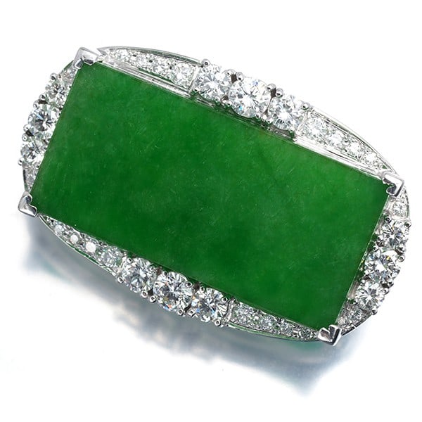 Natural Color Mikimoto Obidome Jade 20.96Ct Diamond 1.60Ct Pt 900: Natural Color Mikimoto Obidome Jade 20.96Ct Diamond 1.60Ct Pt 900 Natural Color Mikimoto Obidome Jade 20.96Ct Diamond 1.60Ct Pt 900 - A stunning piece featuring a 29.5 x 14.4 x 3.0mm natural color