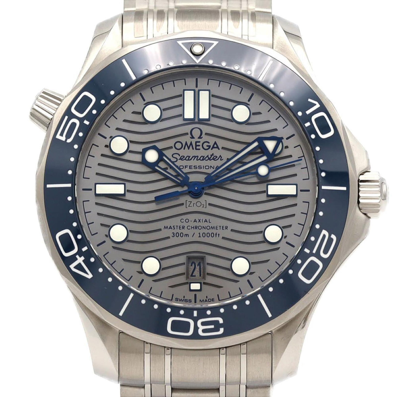 Wristwatch of Omega: Wristwatch of Omega Stainless steel case and band provide a sleek, modern look for the Omega MPN 210.30.42.20.06.001 wristwatch. The self-winding automatic movement powers this 42mm timepiece, while