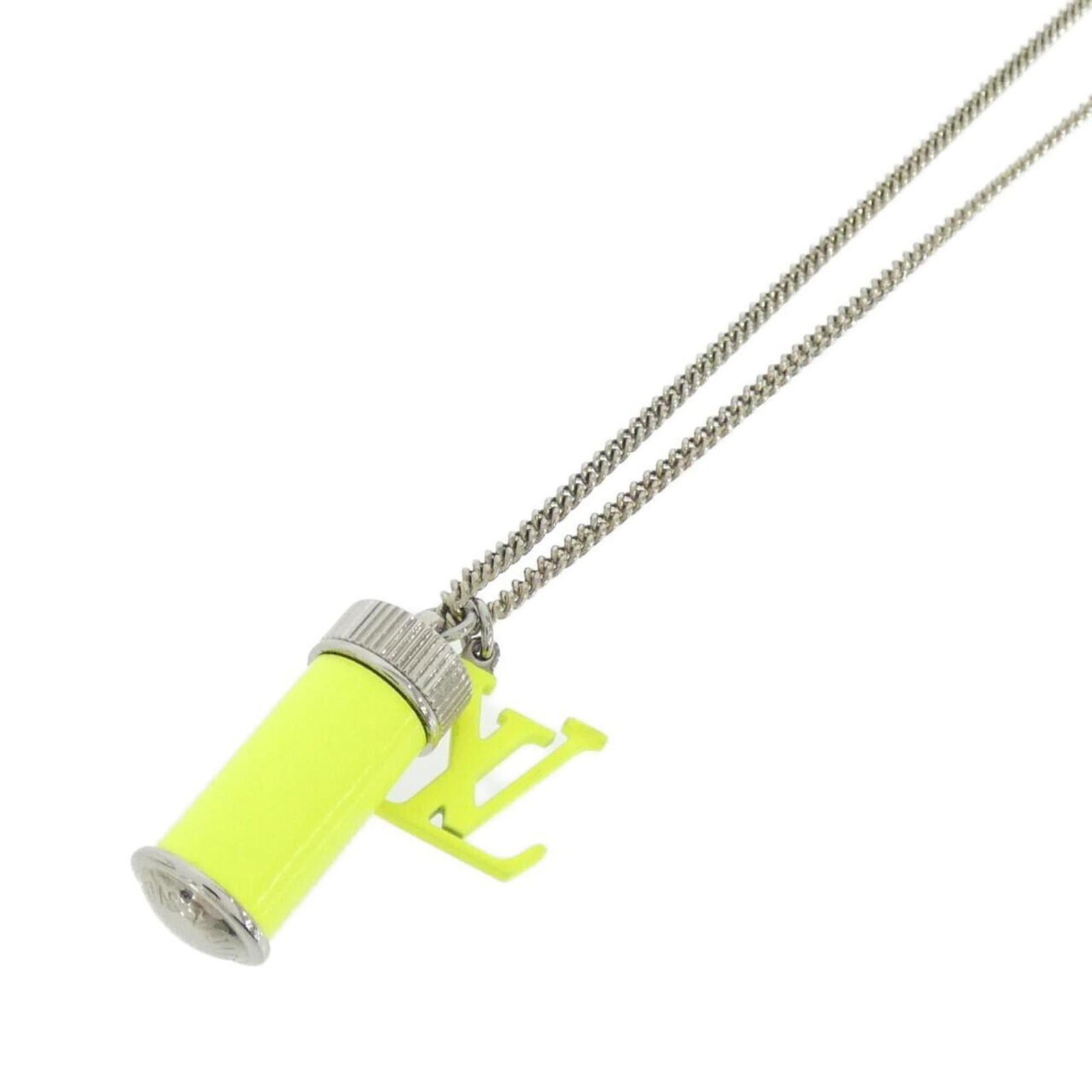 Louis Vuitton charms necklace lv Fluo Mp2143 collier: Louis Vuitton charms necklace lv Fluo Mp2143 collier Silver Louis Vuitton charms necklace MP2143 collier with pendant size 13mm x 15mm, suitable for neck circumference 49 cm - 60 cm. This necklace
