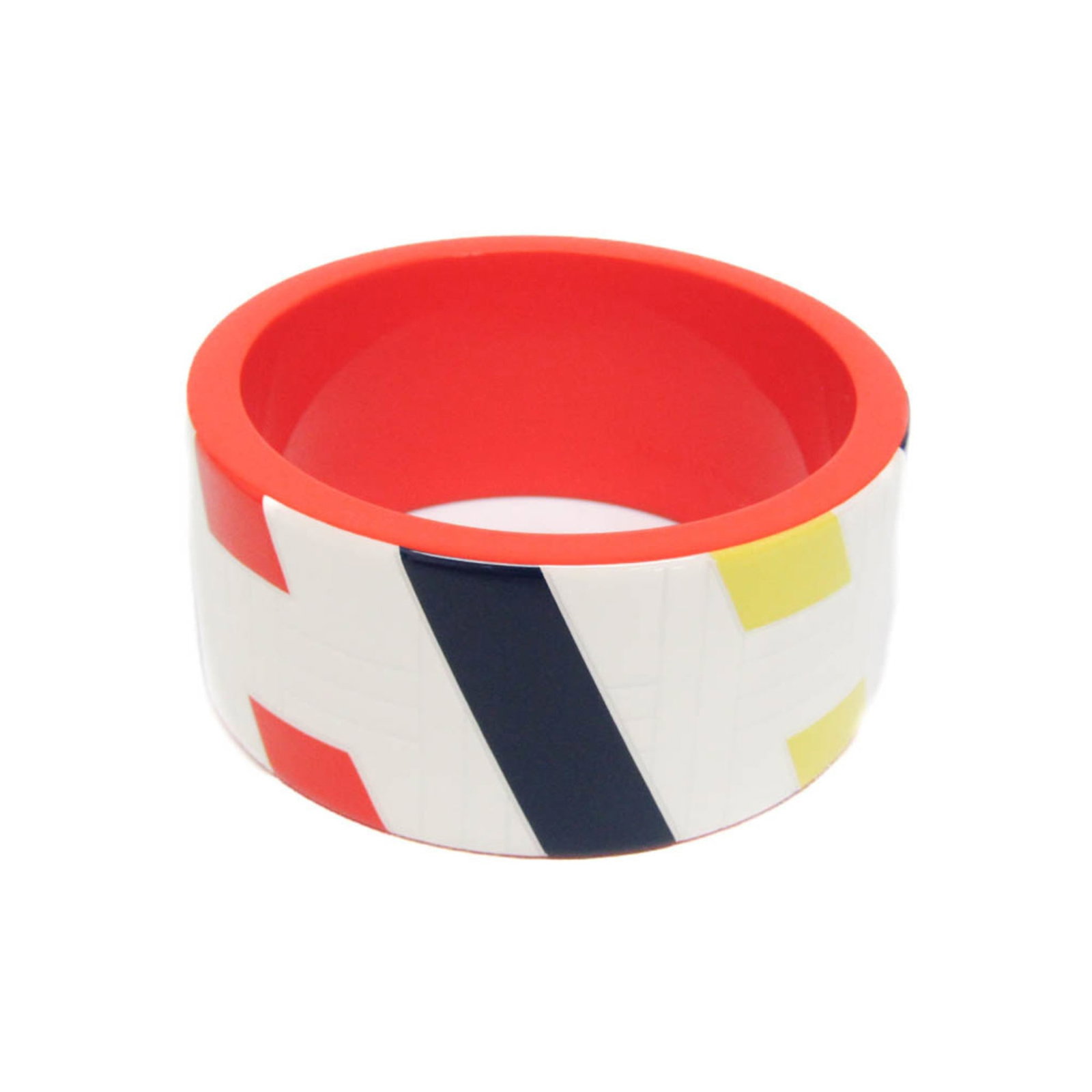 Lacquer wood bangle from Hermes: Lacquer wood bangle from Hermes Lacquer wood bangle from Hermes, featuring a unique multi-color design. Made from high-quality lacquer and wood materials, this stylish bangle measures 19cm in length a