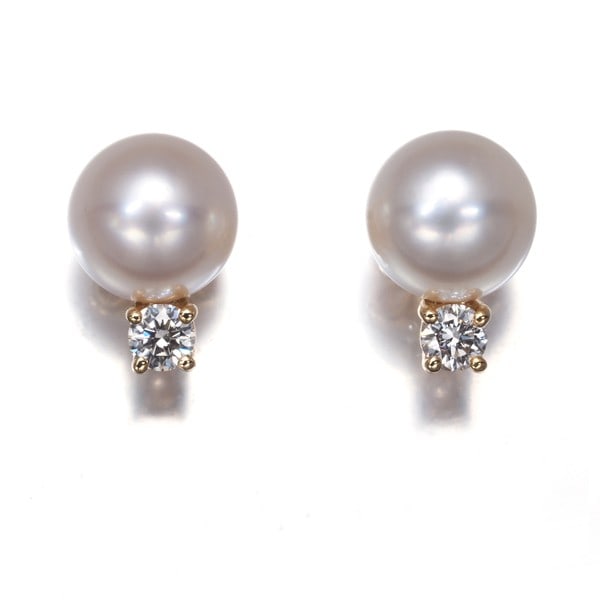 Diamond earrings pearl 7.2mm rose gold 750 18k Tiffany & Co: Diamond earrings pearl 7.2mm rose gold 750 18k Tiffany & Co Tiffany & Co's rose gold 18k earrings feature a stunning 7.2mm pearl and diamond stud design, showcasing the luxury brand's signature