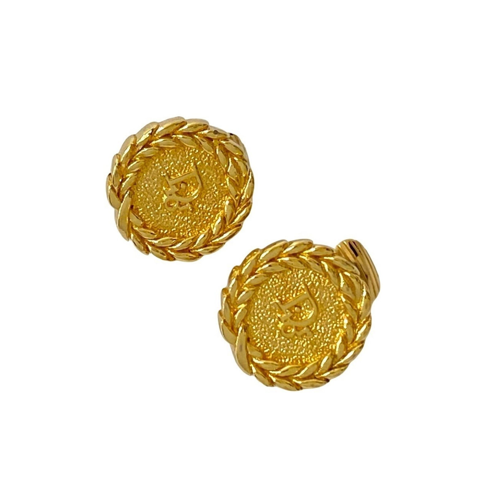 Christian Dior Clip Earrings Gold Plating: Christian Dior Clip Earrings Gold Plating Christian Dior Clip Earrings in Gold Plating. Made by the renowned fashion brand, these clip earrings showcase gold plating that adds a touch of elegance to