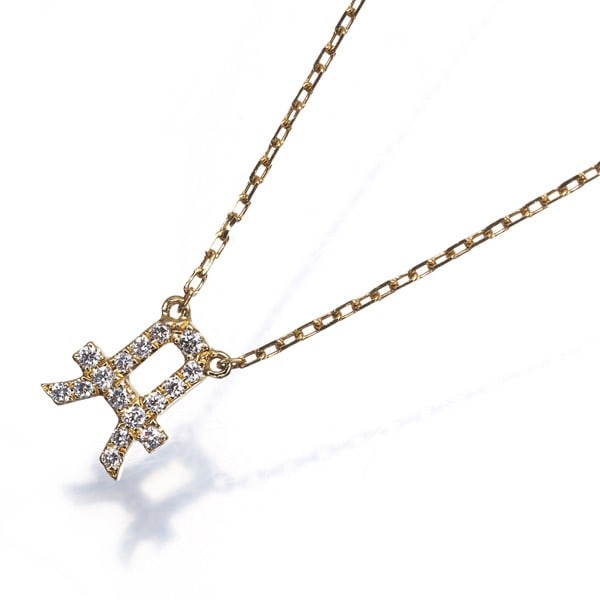 Diamond necklace yellow gold 750 0.07ct initial ahkah 18k.: Diamond necklace yellow gold 750 0.07ct initial ahkah 18k. Yellow gold pendant featuring a natural diamond, weighing 0.07ct, suspended from a 18k chain necklace with lengths of 36cm and 39cm available