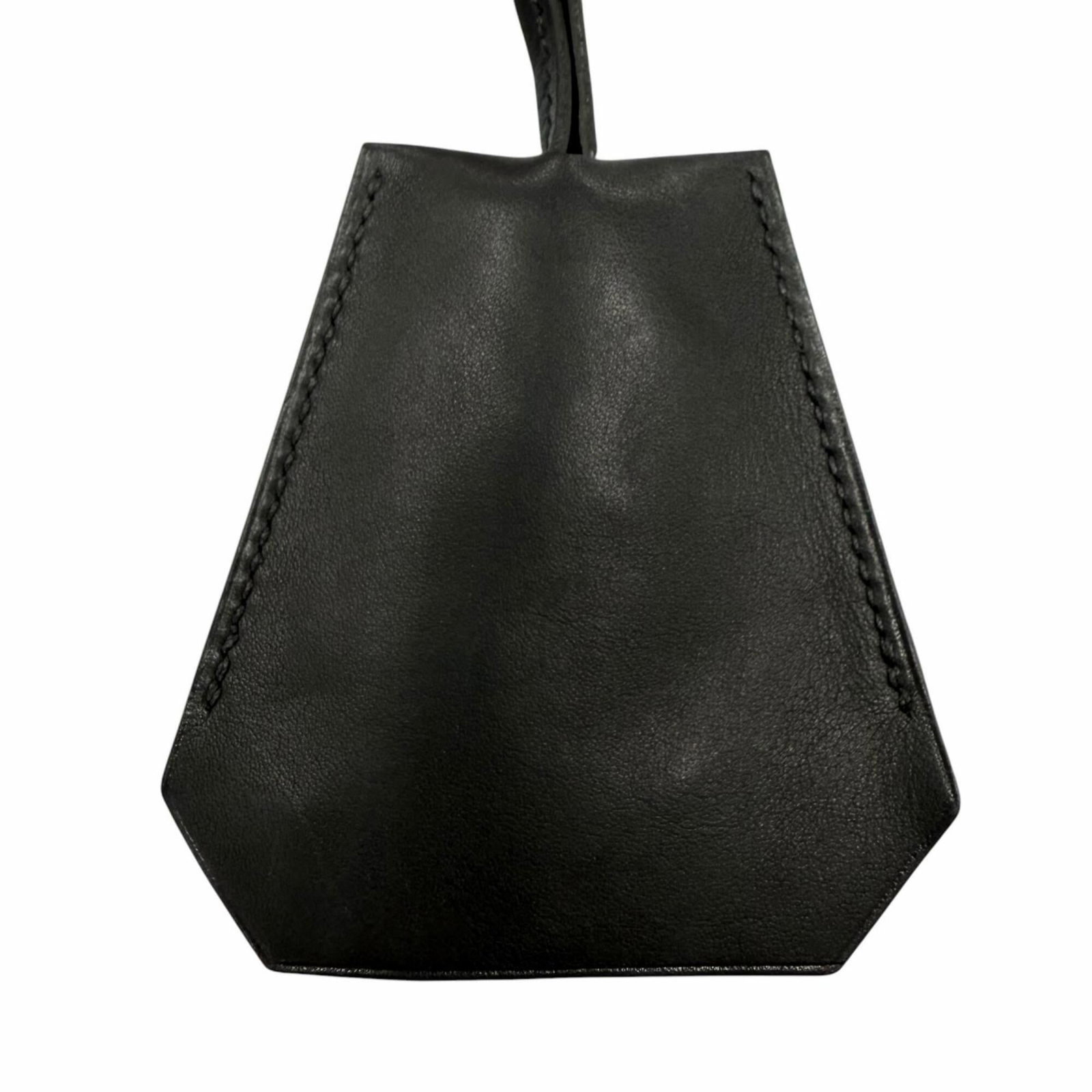Hermes Leather Silver Hardware Margiela Era Clochette Necklace Black ?D Stamp Made In France: Hermes Leather Silver Hardware Margiela Era Clochette Necklace Black ?D Stamp Made In France Made in France, this Margiela Era Clochette Necklace boasts sleek black leather and silver hardware, showca