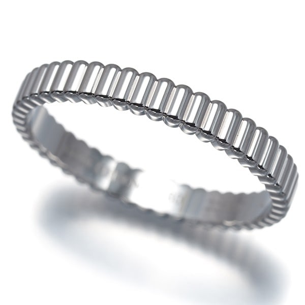 Boucheron Ring Quatre Grosgrain Small Eu60 18K 750 White Gold: Boucheron Ring Quatre Grosgrain Small Eu60 18K 750 White Gold 18K white gold Boucheron Ring Quatre Grosgrain, featuring a small design with intricate details. This elegant ring boasts a unique