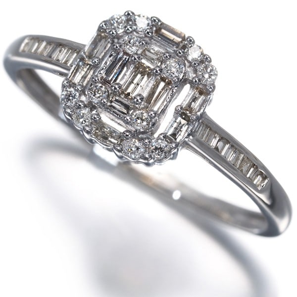 Diamond 0.30Ct Tapered-Cut Ring 18K 750 White Gold (1 of 6)