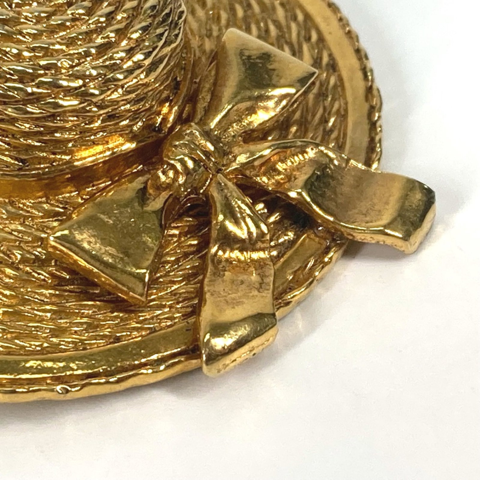 Chanel Brooch - 6