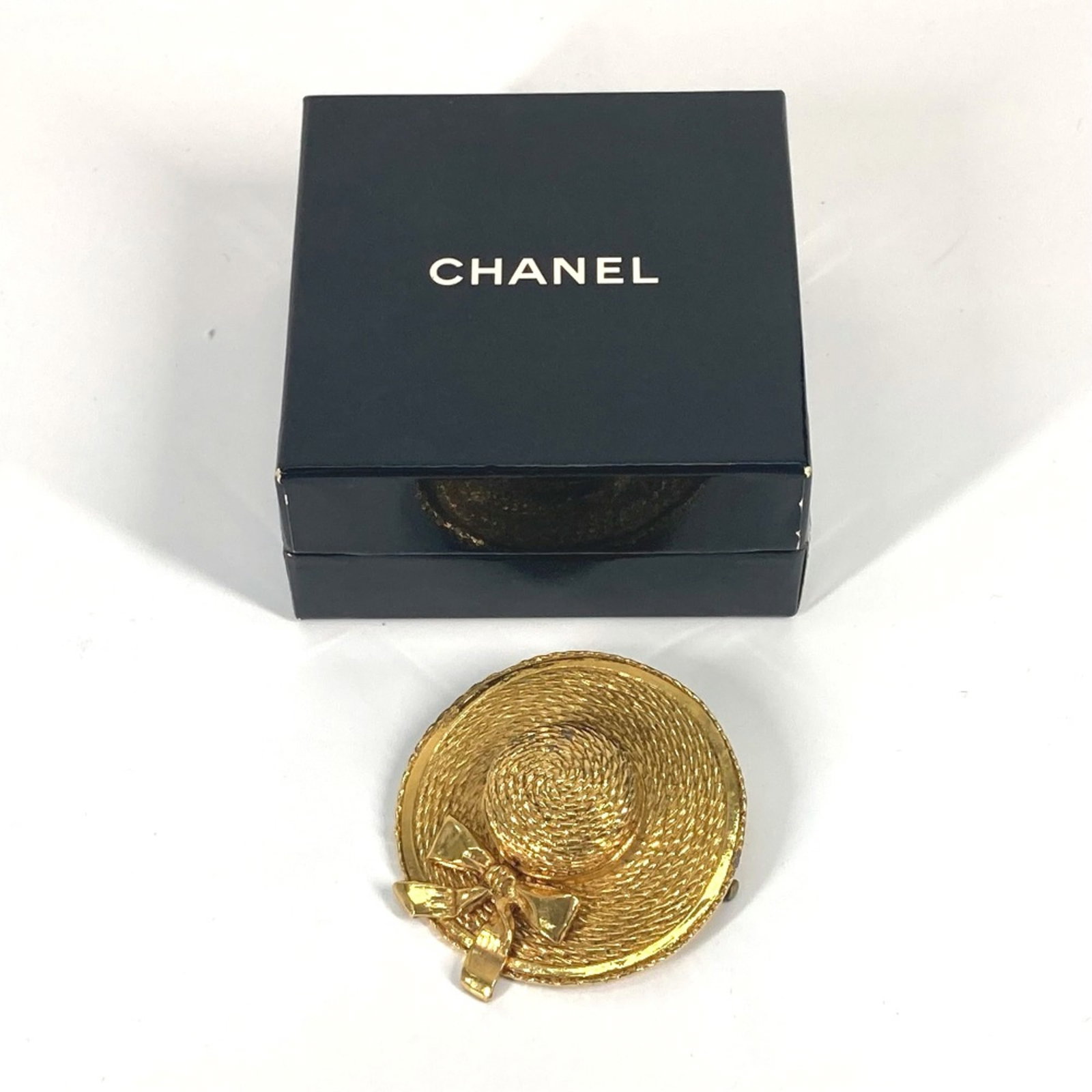 Chanel Brooch - 8