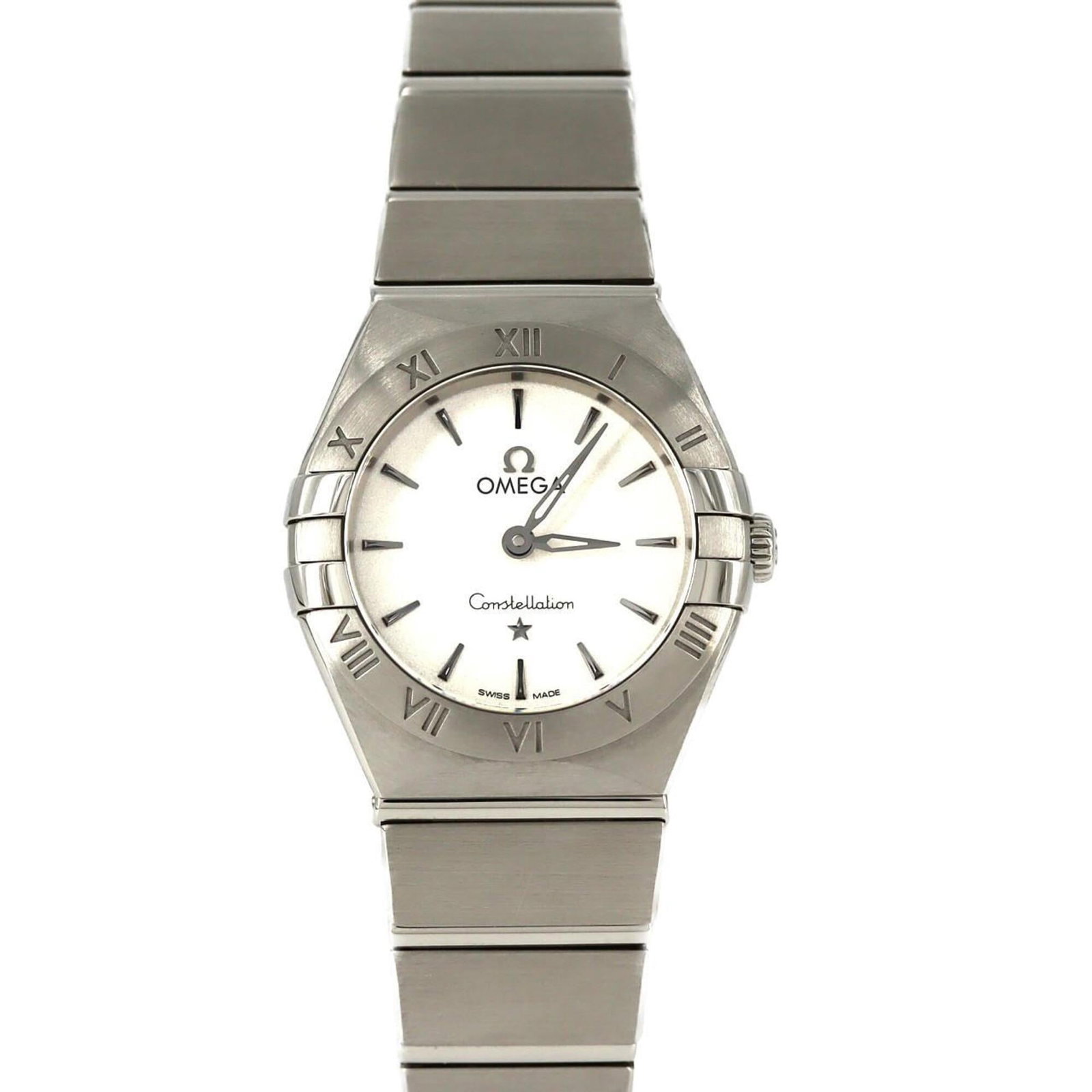 Wristwatch of Omega: Wristwatch of Omega Stainless steel case and band provide a sleek, modern look for women. This silver quartz wristwatch features a 25mm diameter case and comes with an adjustable stainless steel