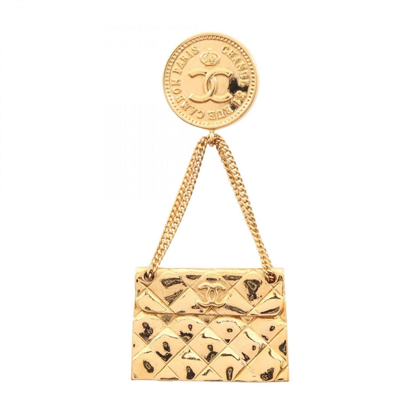 Chanel Brooch Gold Plating: Chanel Brooch Gold Plating Gold plating adds a touch of luxury to this Chanel brooch, making it a stylish accessory for women. Measuring 7.5cm x 3.3cm / 2.95'' x 1.29'', the brooch features gold