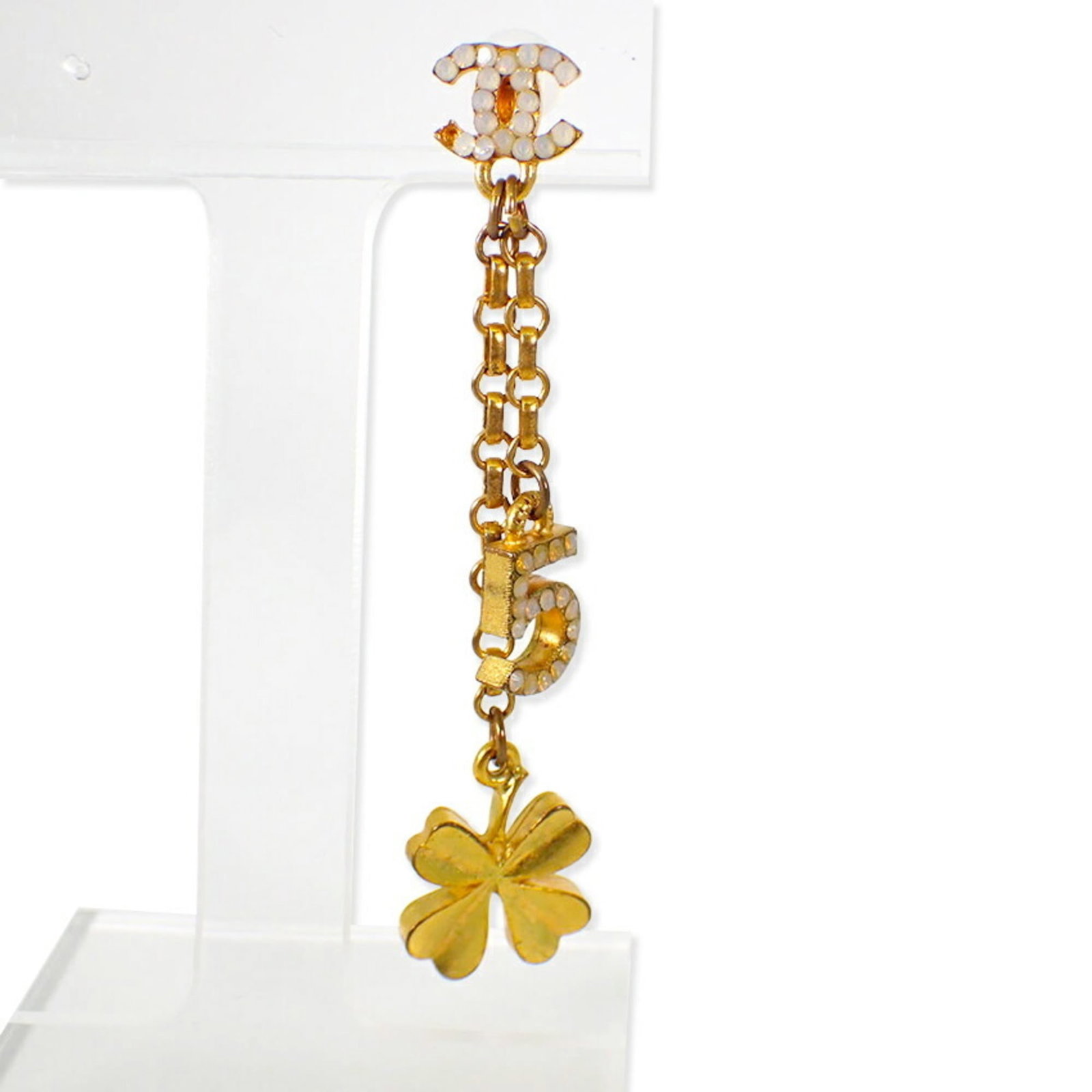 Chanel Drop Earrings Gold Plating: Chanel Drop Earrings Gold Plating Chanel Drop Earrings in Gold Plating - A stylish and elegant accessory, these drop earrings feature gold plating material. Single earring available for a versatile