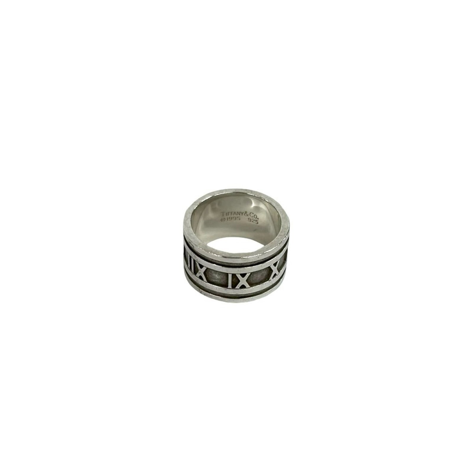 Silver 925 Tiffany Band Ring: Silver 925 Tiffany Band Ring Silver 925 Tiffany Band Ring. This elegant band ring boasts sterling silver construction and a classic design, available in US size 6 and Japanese size 11. Made from