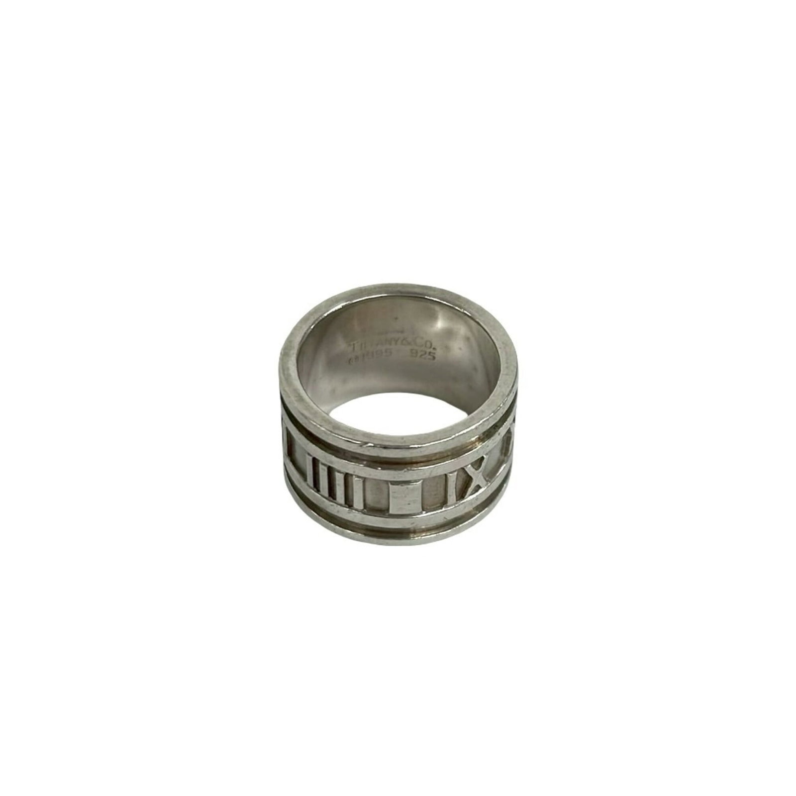 Silver 925 Tiffany Band Ring: Silver 925 Tiffany Band Ring Silver 925 Tiffany Band Ring is a women's band ring made from high-quality silver. The US size 4.5 and Japanese size 8 fit comfortably, making it suitable for everyday