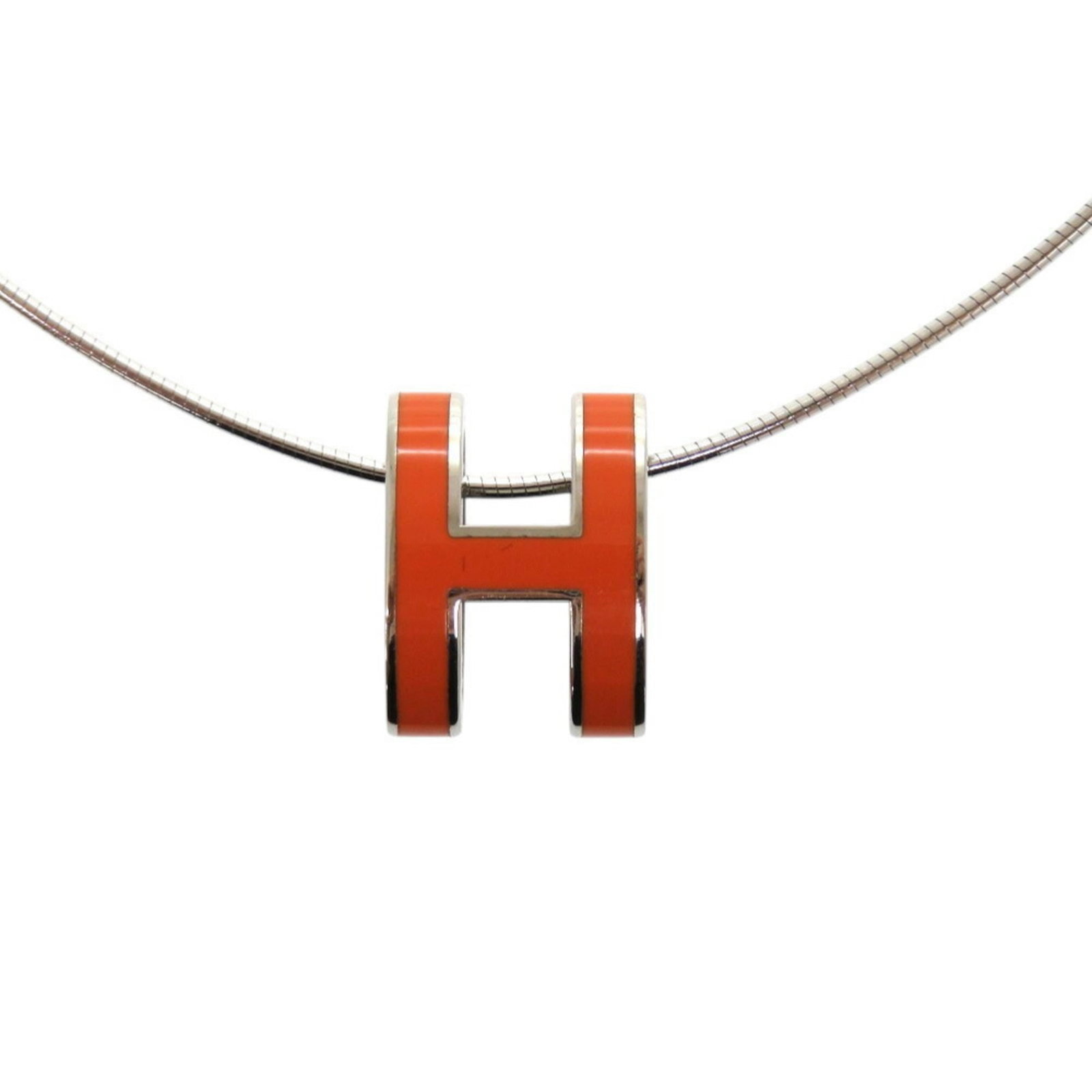 Hermes Wire Pop Ash H Metal Orange Necklace 0784Hermes: Hermes Wire Pop Ash H Metal Orange Necklace 0784Hermes Orange and silver wire pop ash metal necklace from Hermes, featuring a pendant with dimensions of 16mm x 12mm. The necklace has a neck
