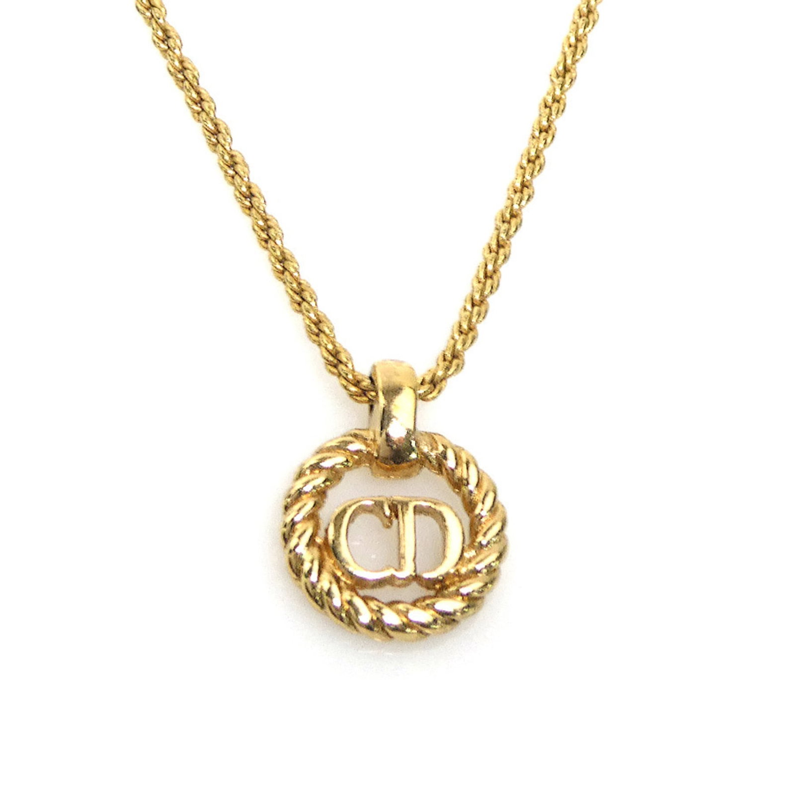 Christian Dior Necklace Metal Gold Women'S H32156: Christian Dior Necklace Metal Gold Women'S H32156 Metal gold necklace from Christian Dior, featuring a pendant with dimensions of 15mm x 12mm. The necklace has a circumference of 43 cm and is made of