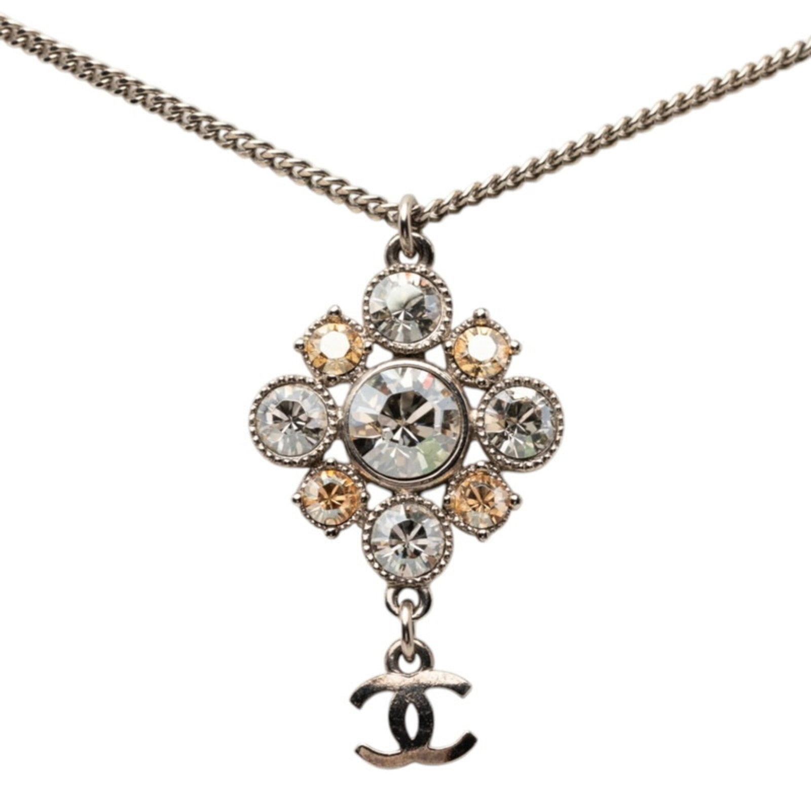 Chain Necklace Women's Chanel C11V Coco Rhinestone Silver Pendant Mark: Chain Necklace Women's Chanel C11V Coco Rhinestone Silver Pendant Mark Chain Necklace Women's Chanel C11V Coco Rhinestone Silver Pendant Mark - A stunning silver pendant featuring rhinestones, part
