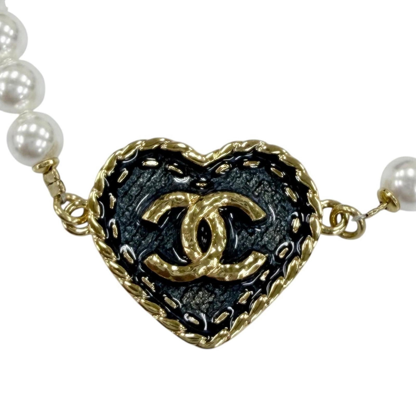 Charm by Chanel - 2