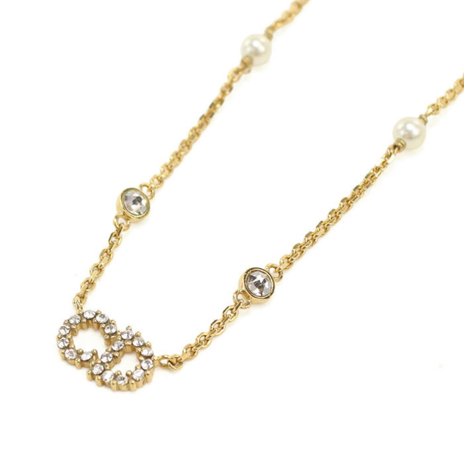 Christian Dior Necklace N3522Womzi_D301 Claire D Lune For Women Gold: Christian Dior Necklace N3522Womzi_D301 Claire D Lune For Women Gold Gold necklace with a 7mm x 12mm pendant, bearing the Christian Dior MPN N3522WOMZI_D301 signature. This Claire D Lune design featur