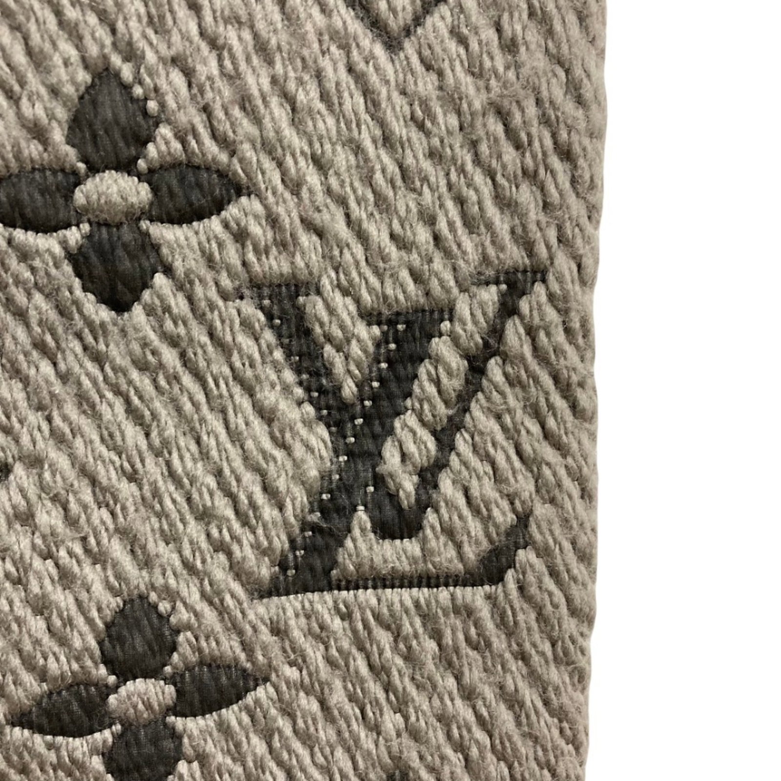 Louis Vuitton stole - 7