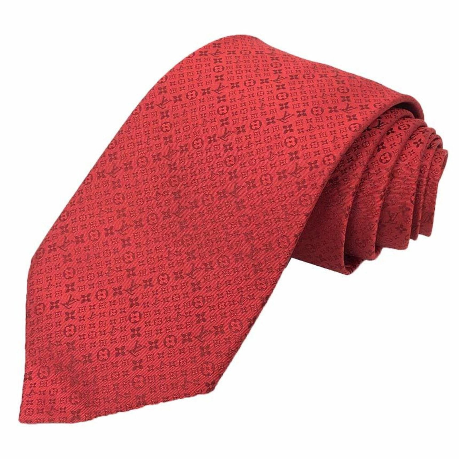 Cravat Silk by Louis Vuitton: Cravat Silk by Louis Vuitton Silk cravat from Louis Vuitton, featuring a striking red color and made from high-quality silk. This accessory comes in a sturdy box for storage and presentation. The subt