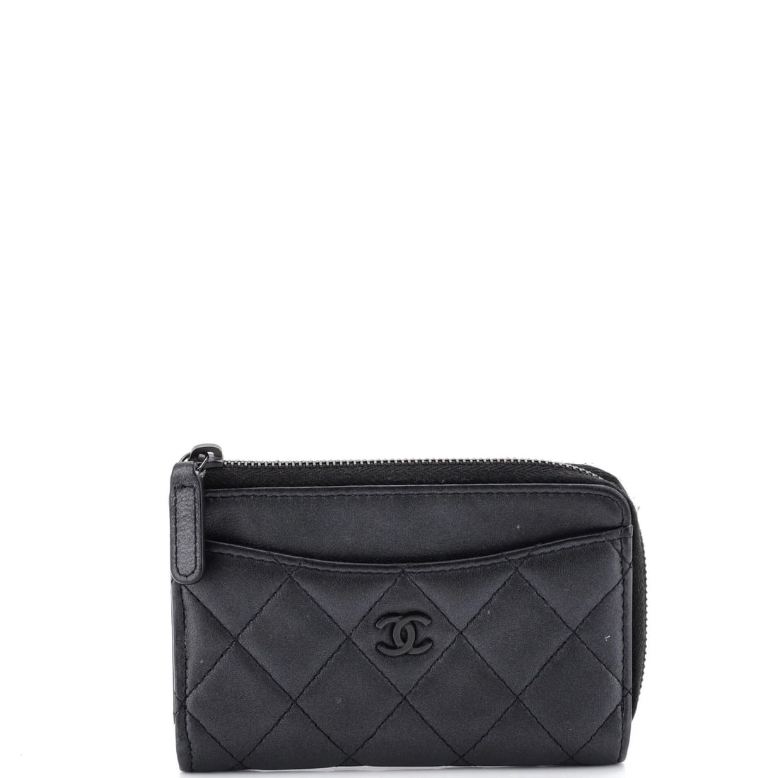 Zip around card holder quilted lambskin from Chanel.: Zip around card holder quilted lambskin from Chanel. This quilted lambskin card holder from Chanel features a classic gray color and distinctive zip-around design, perfectly suited for adding a touch