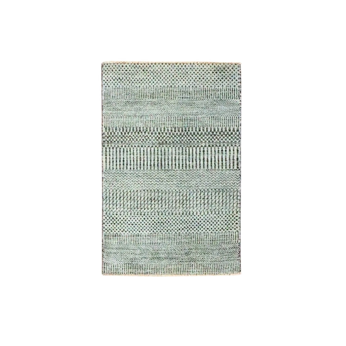 2'x3' Cloud Gray Modern Grass Design Hand Knotted Wool with Silk Rug: 2'x3' Cloud Gray Modern Grass Design Hand Knotted Wool with Silk Rug Cloud Gray Modern Grass Design Hand Knotted Wool with Silk Rug boasts a unique blend of modern style and traditional