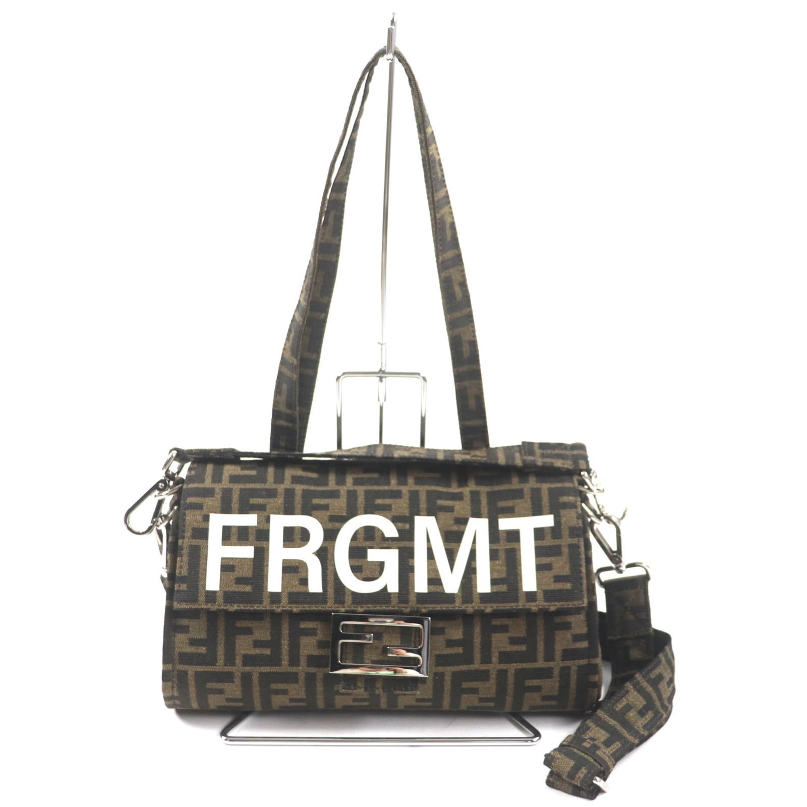 Shoulder Bag Tote Bag Canvas By Fendi: Shoulder Bag Tote Bag Canvas By Fendi Canvas by Fendi Shoulder Bag Tote in Brown. Made from high-quality canvas, this shoulder bag tote measures 16cm x 26.5cm x 3cm and features a classic design. A