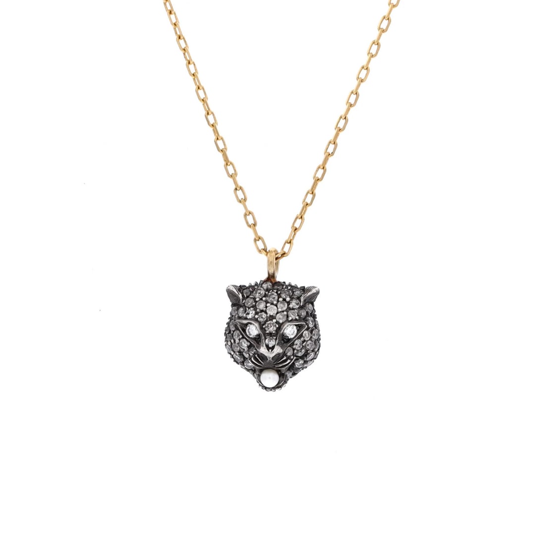 Feline Head Pendant Gucci Le Merveilles Des Necklace Gold 18K Yellow: Feline Head Pendant Gucci Le Merveilles Des Necklace Gold 18K Yellow Gucci's Le Merveilles Des Necklace features a stunning feline head pendant in 18K yellow gold, adorned with diamonds and a pearl. T