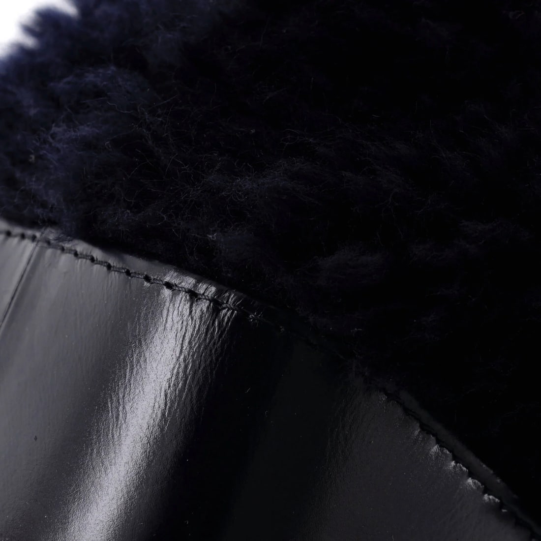 Small shearling leather backpack by Chanel - 6