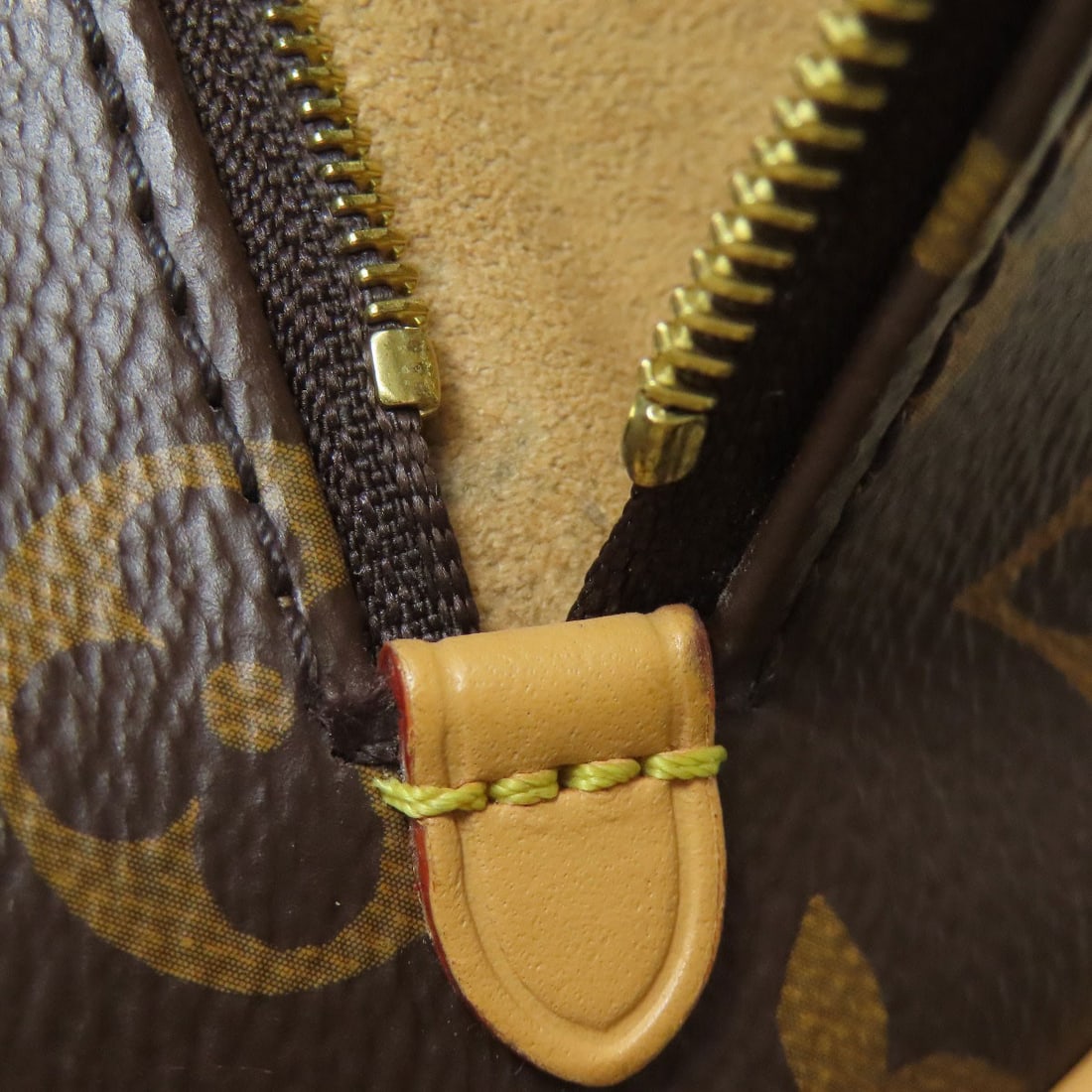 Loop handbag monogram canvas from Louis Vuitton - 12