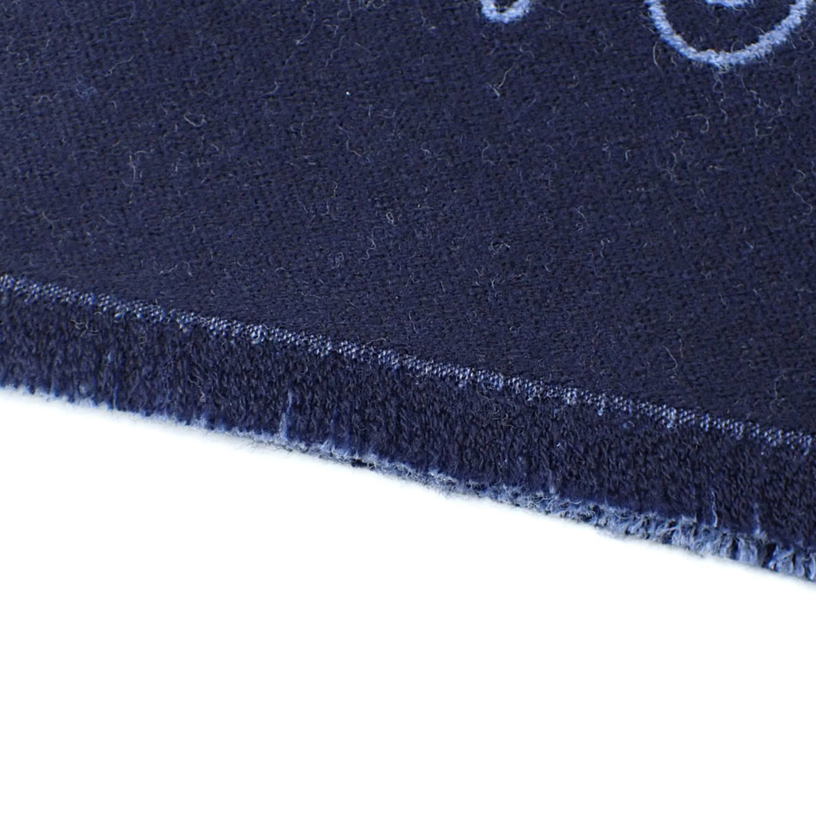 Shawl wool from Louis Vuitton - 3