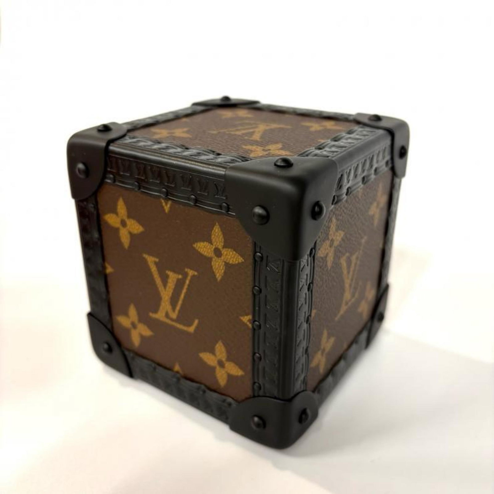 Louis Vuitton - 2
