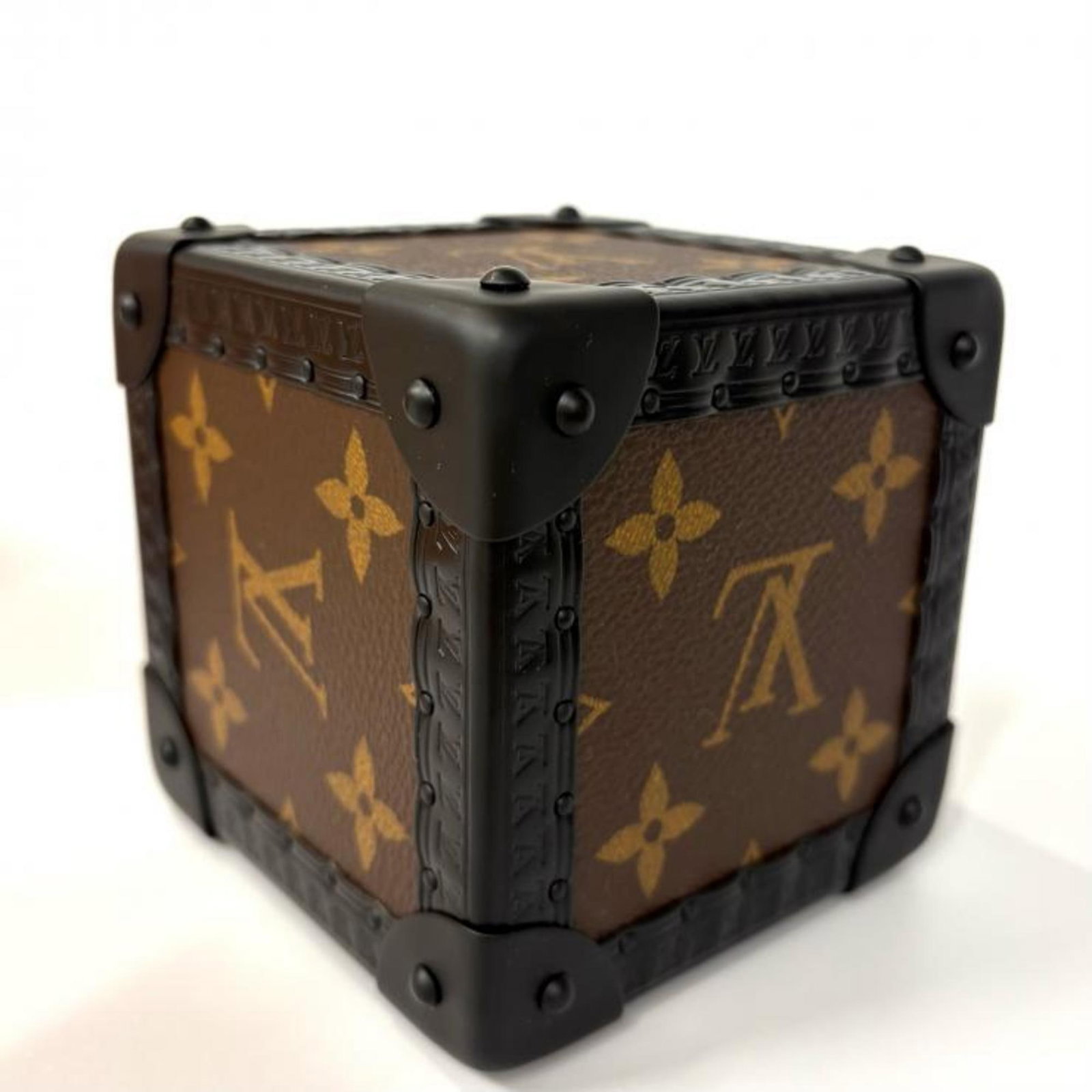 Louis Vuitton - 7