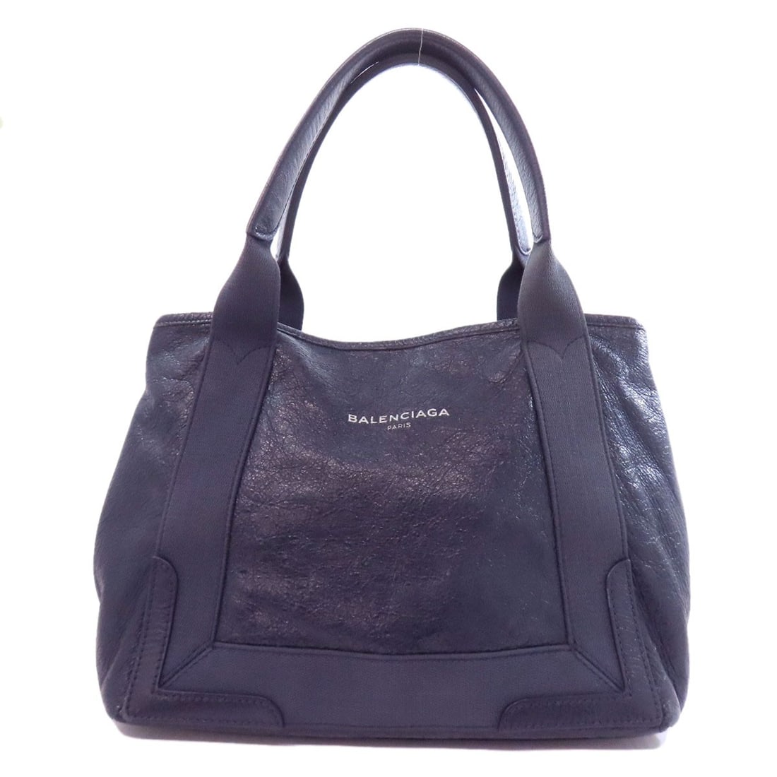 Calf Cabas Handbag Navy Balenciaga 339933: Calf Cabas Handbag Navy Balenciaga 339933 Navy Balenciaga Calf Cabas Handbag, a sleek and sophisticated accessory from the renowned fashion house. This navy-colored handbag features an exterior made