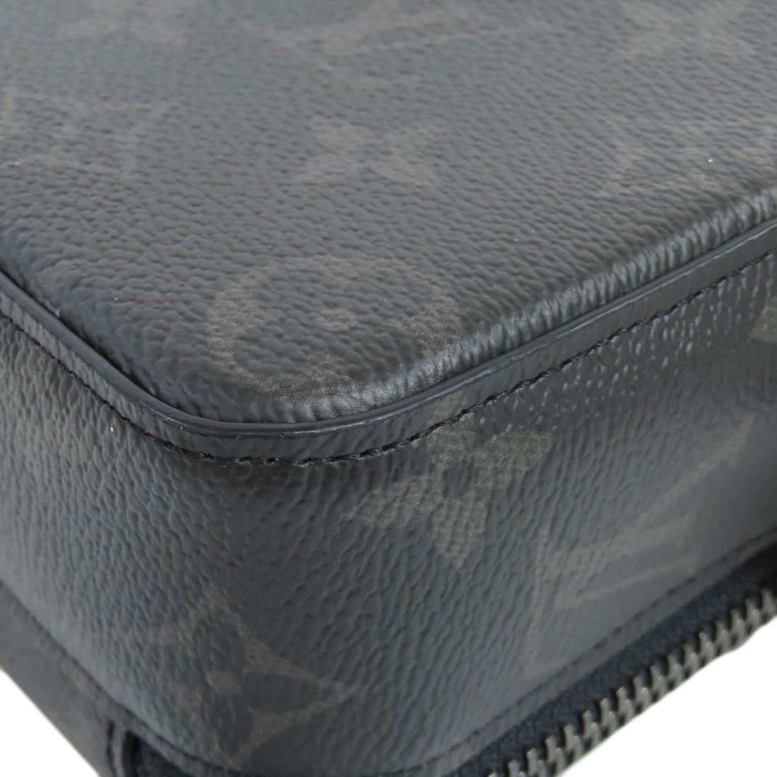Alpha Wearables Monogram Eclipse Louis Vuitton M81260 Shoulder Bag - 18