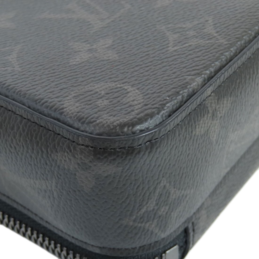 Alpha Wearables Monogram Eclipse Louis Vuitton M81260 Shoulder Bag - 19
