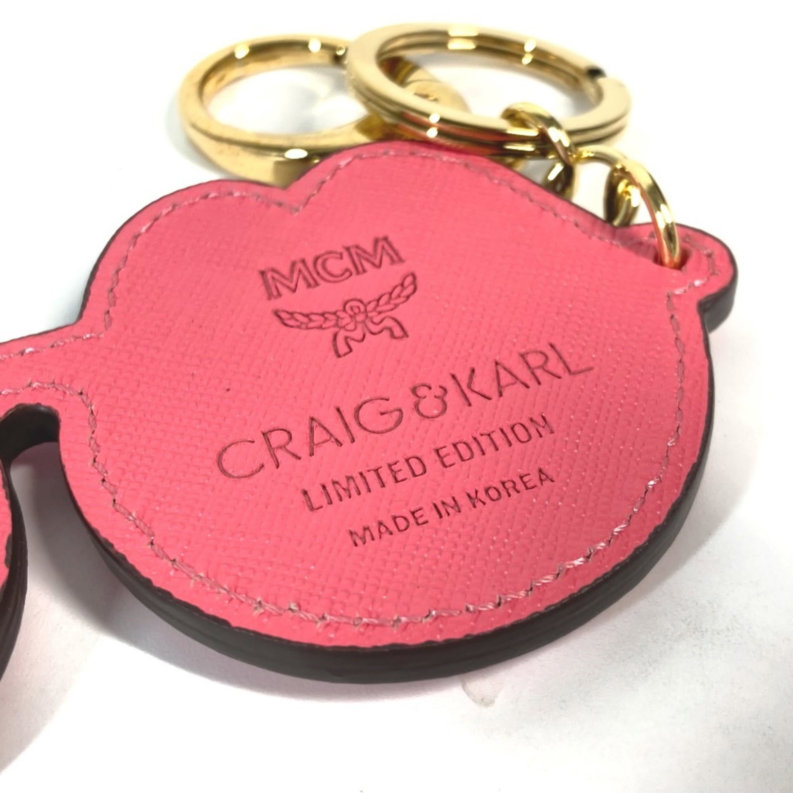 Leather keyring McM - 5
