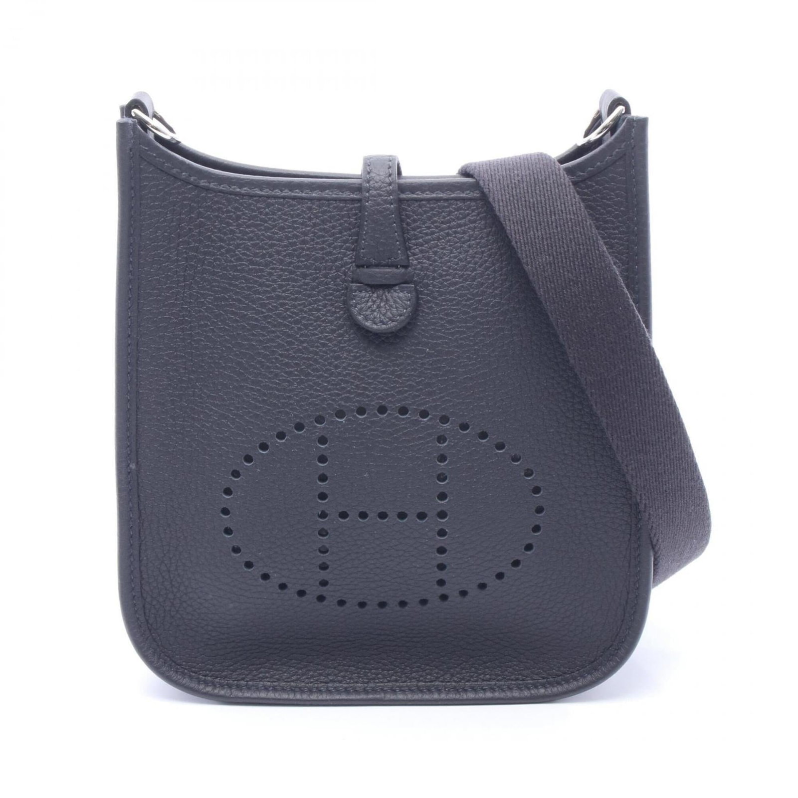 Hermes Handbag Shoulder Bag Taurillon Clemence Leather: Hermes Handbag Shoulder Bag Taurillon Clemence Leather Taurillon Clemence leather provides a luxurious feel to this Evelyne shoulder bag. Measuring 18cm x 16.5cm x 5.5cm, the Navy color and silver