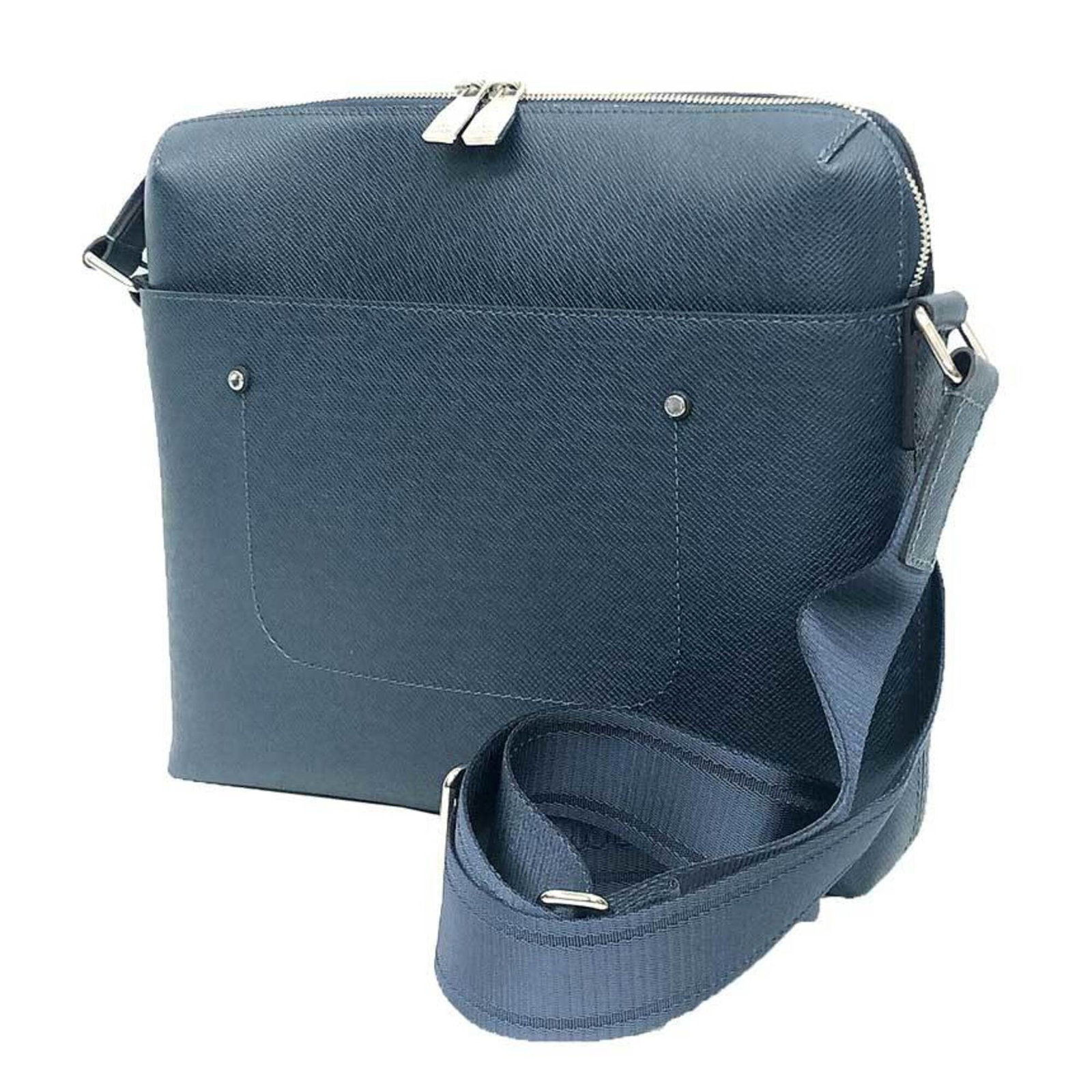 Louis Vuitton Shoulder Bag Taiga Leather (1 of 3)