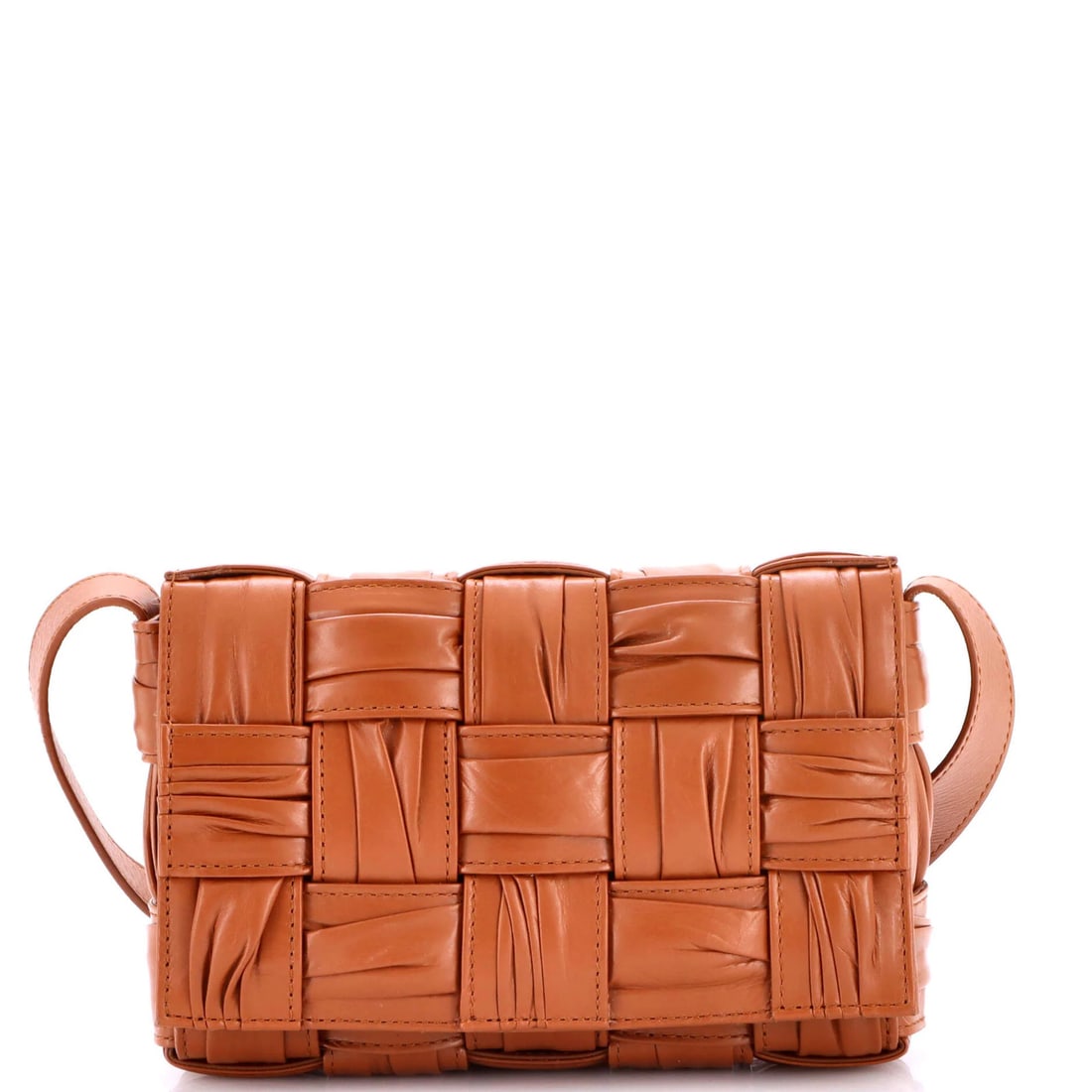 Veneta Bottega Cassette Plisse Leather Intrecciato Maxi Crossbody Bag: Veneta Bottega Cassette Plisse Leather Intrecciato Maxi Crossbody Bag Brown Cassette Crossbody Bag with Intrecciato Plisse Leather Exterior, featuring minor corner wear and creases on the handles. The