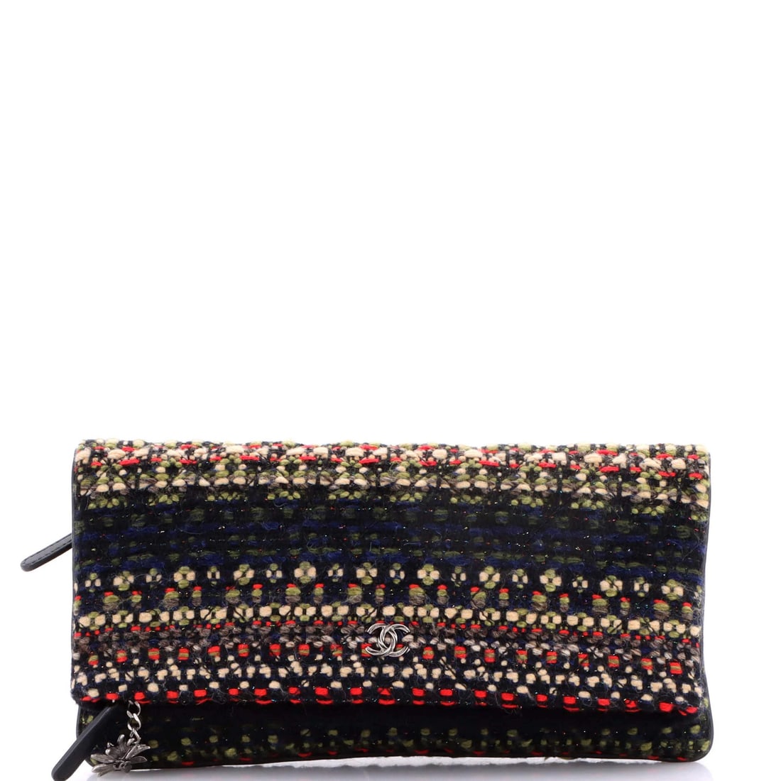 Edelweiss Tweed Quilted Clutch Paris Salzburg Chanel: Edelweiss Tweed Quilted Clutch Paris Salzburg Chanel Tweed quilted exterior adds a unique touch to the Paris-Salzburg Edelweiss Clutch, featuring a multicolor design in black. Measuring 10" x 10.5" x 