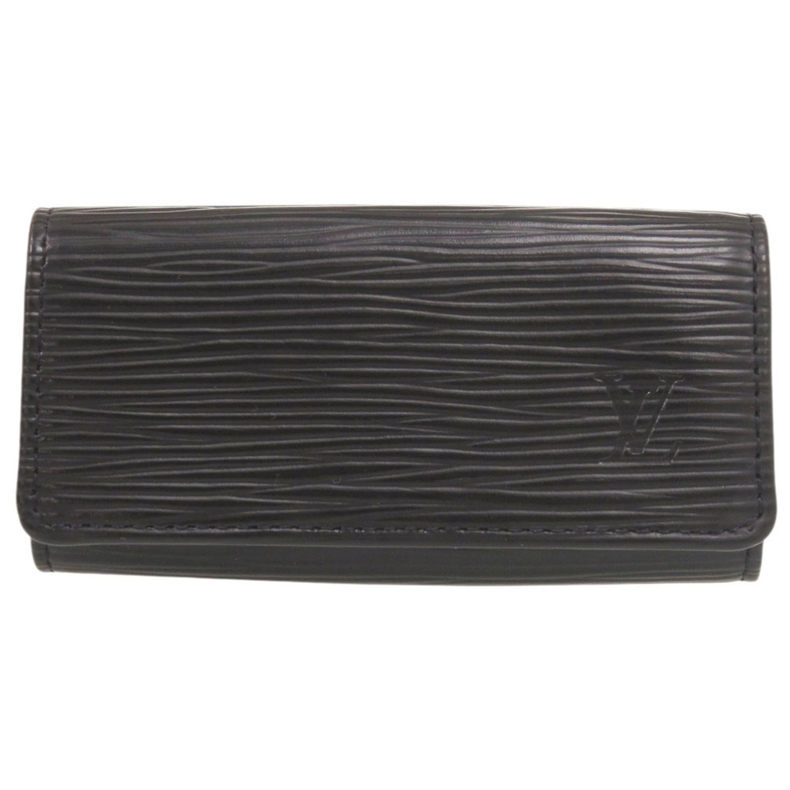 Louis Vuitton Keycase Epi Leather: Louis Vuitton Keycase Epi Leather Black Epi leather Louis Vuitton Keycase with precise measurements, crafted from high-quality materials. This compact keycase boasts classic design and sleek proportio