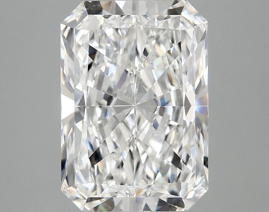 IGI Radiant 3.1ct E VVS2 - Loose Lab Diamond: IGI Radiant 3.1ct E VVS2 - Loose Lab Diamond Item Specifics: Source: This Is A Real Diamond Grown In A Lab Not Mined. Carat: 3.1 Cut: - Color: E Clarity: VVS2 Polish: EX Symmetry: EX Measurements: 10.